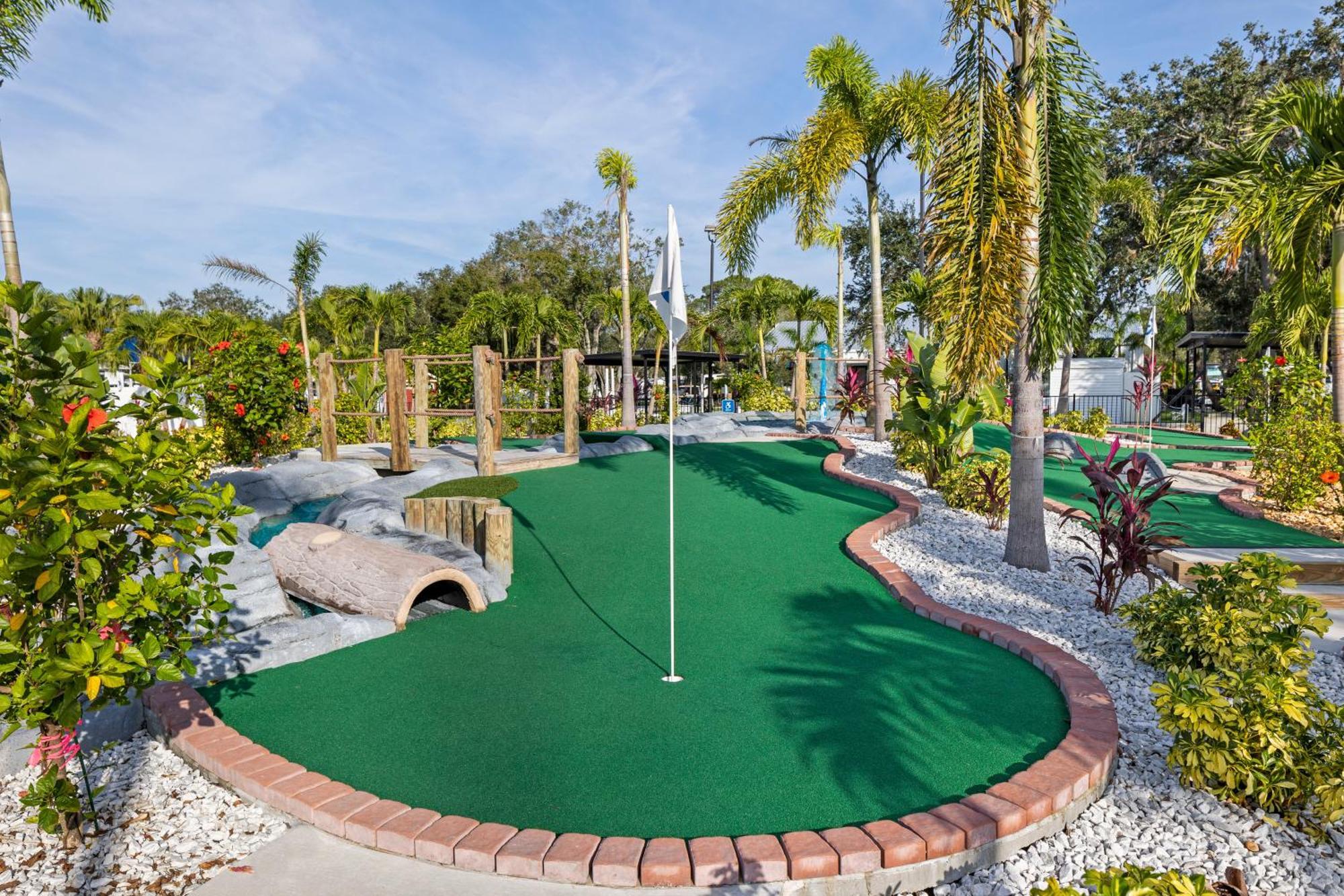 ホテル Sun Outdoors Sarasota North Sarasota エクステリア 写真